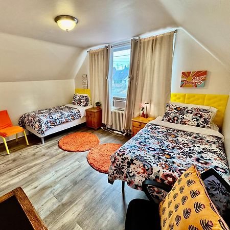 Private Room With Two Twin Beds Air Conditioning And Shared Bathrooms Located Near Seatac Airport And Downtown Seattle Exterior foto